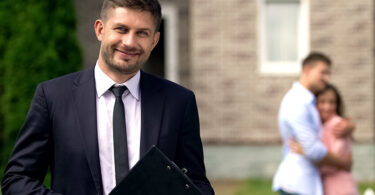 Insurance Agent Careers in Canada | Find Your Next Role